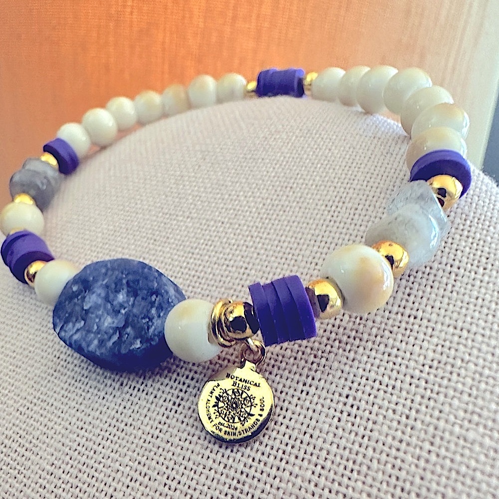 💝 Handcrafted Sodalite & Labradorite Bracelet w/ceramic and 14 kt gold beads❣️ - Picture 2 of 3